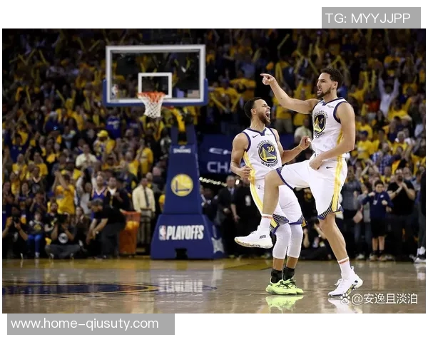 库里领衔勇士对决火箭队的精彩较量展现篮球魅力与团队精神